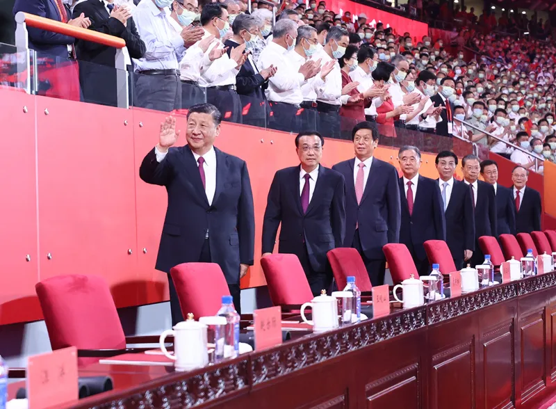 习近平李克强等出席庆祝中国共产党成立100周年文艺演出001.png