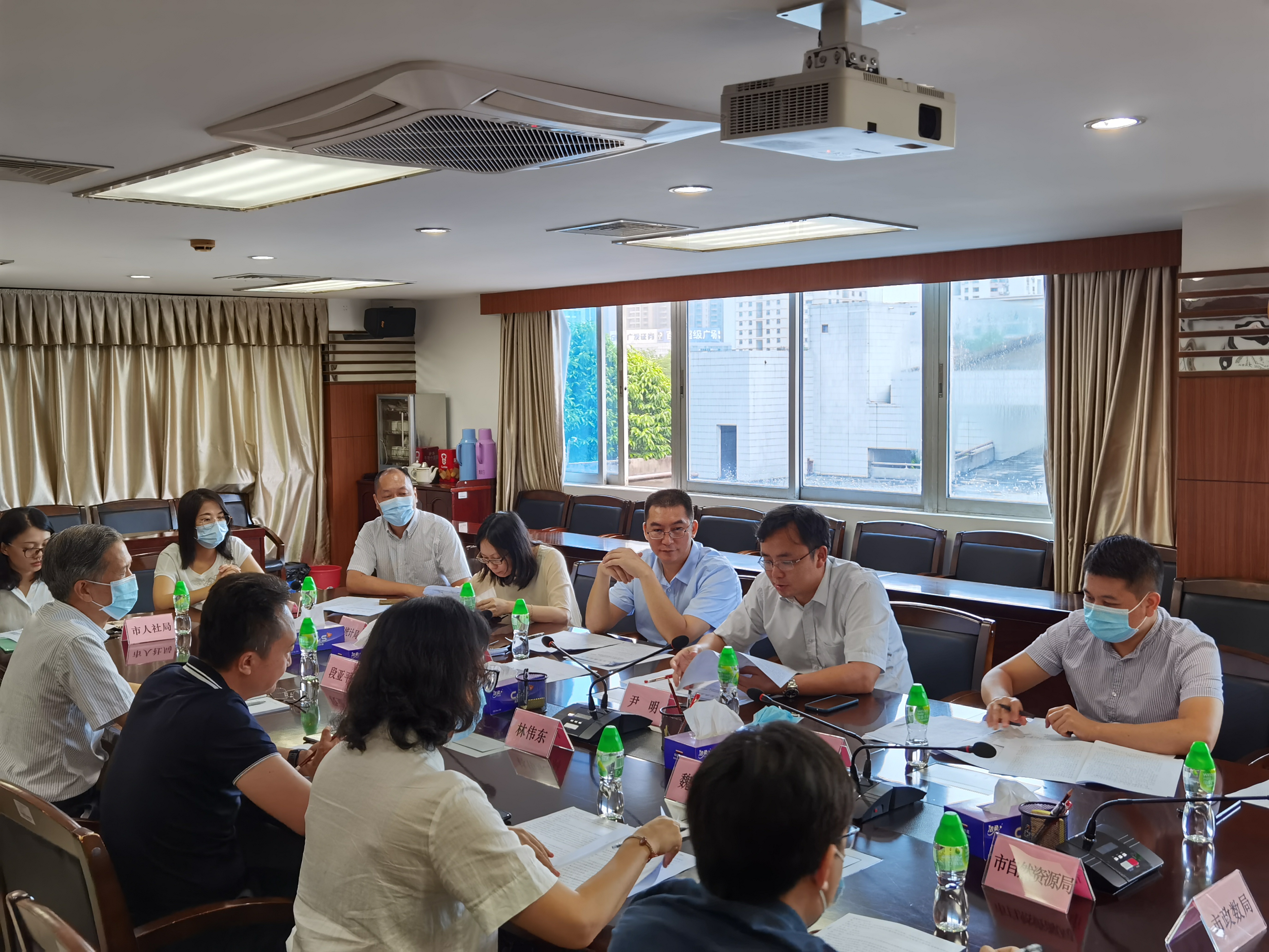 座谈会照片.jpg