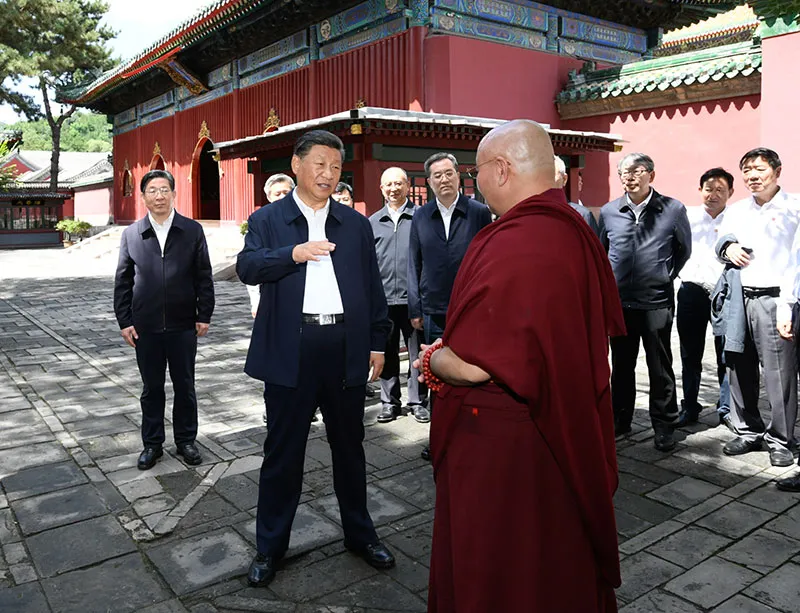 习近平在河北承德考察008.png