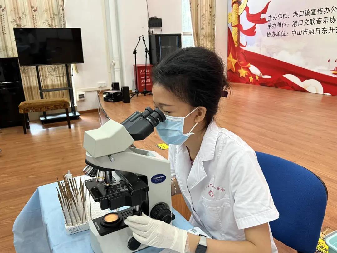 2021-11-3港口镇开展女职工免费“两癌”筛查活动003.jpg