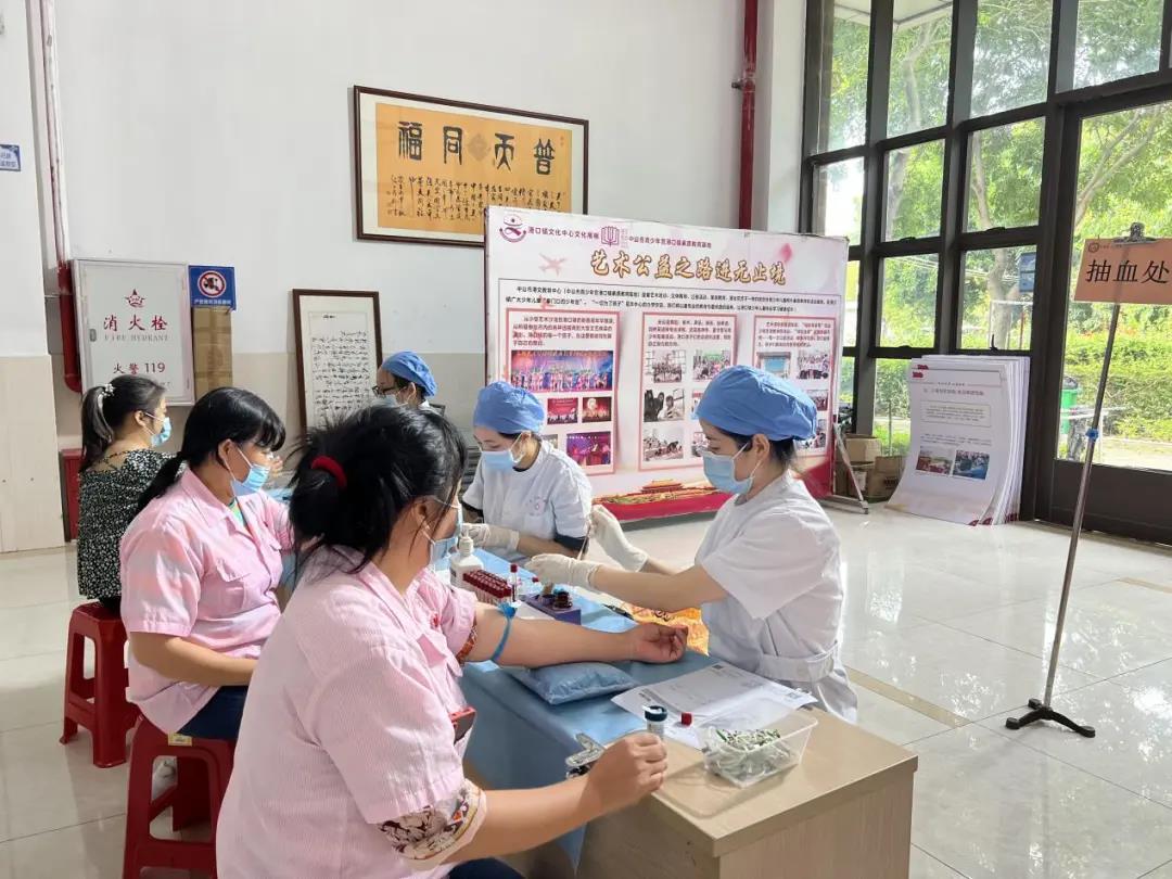 2021-11-3港口镇开展女职工免费“两癌”筛查活动002.jpg