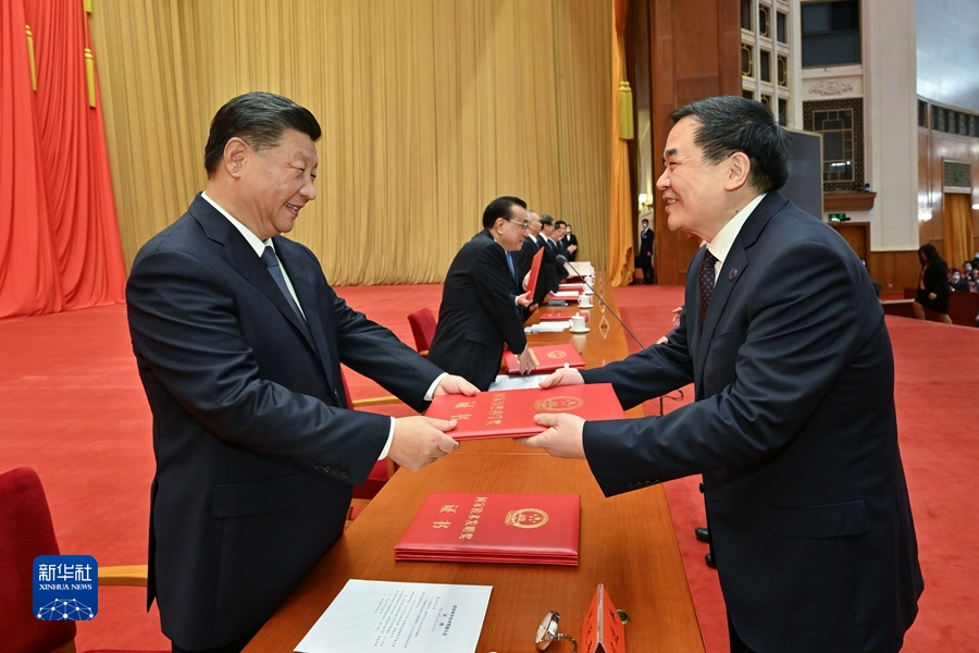 中共中央国务院隆重举行国家科学技术奖励大会008.png