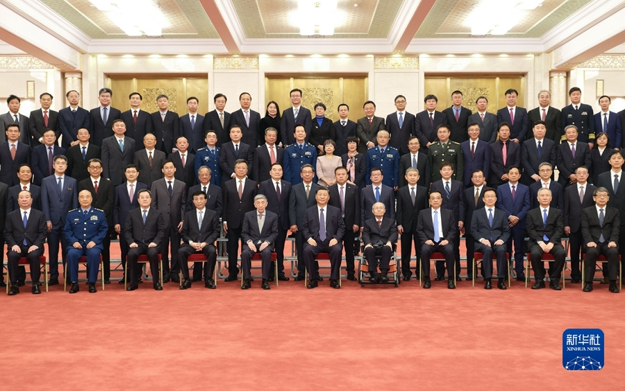 中共中央国务院隆重举行国家科学技术奖励大会001.png
