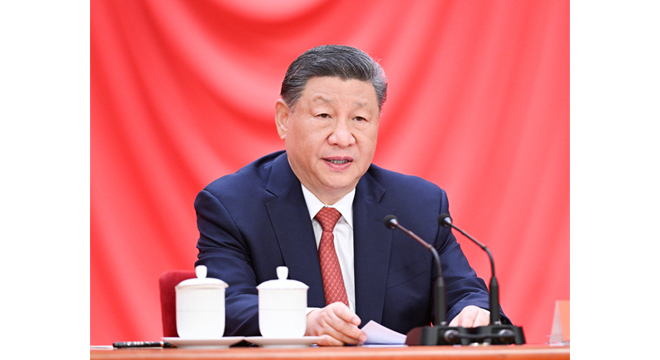 庆祝中华全国总工会成立100周年暨全国劳动模范和先进工作者表彰大会隆重举行