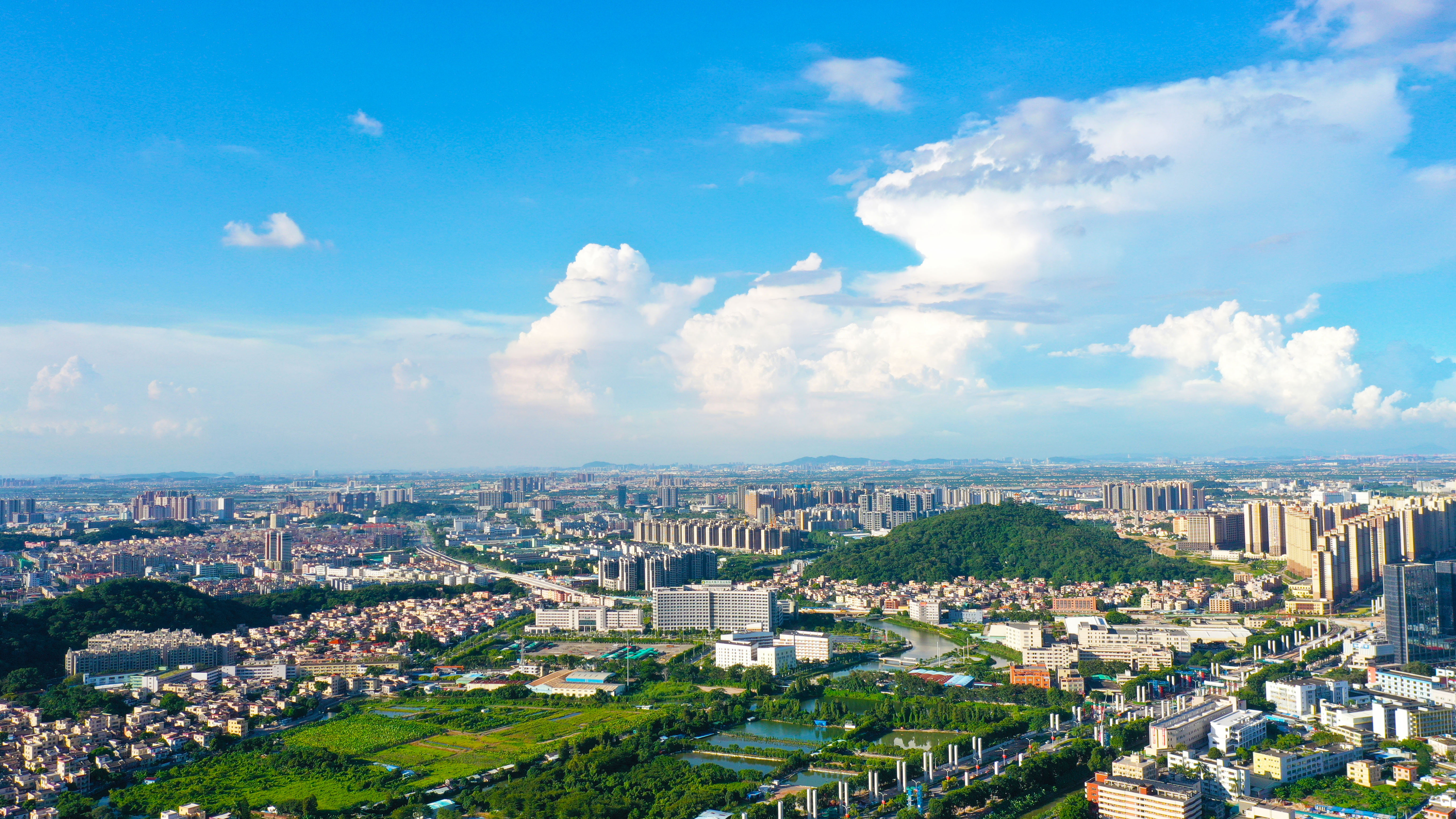 火炬区全景5.jpg