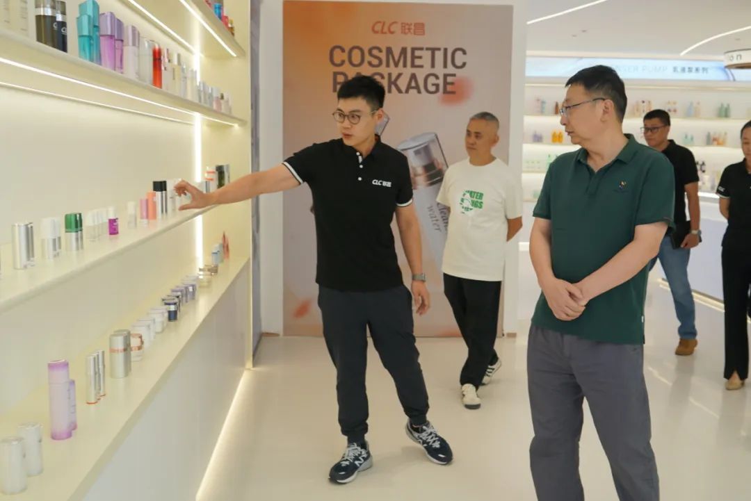 政企同心拼经济！南头镇领导深入企业走访调研