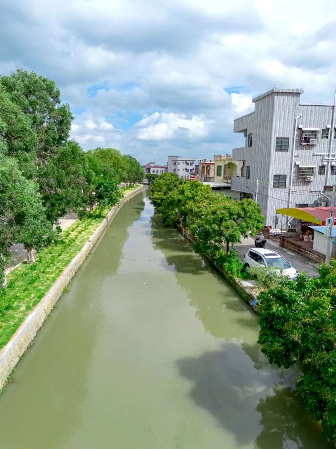 阜沙镇：清淤疏浚保畅通 河道治理焕新颜