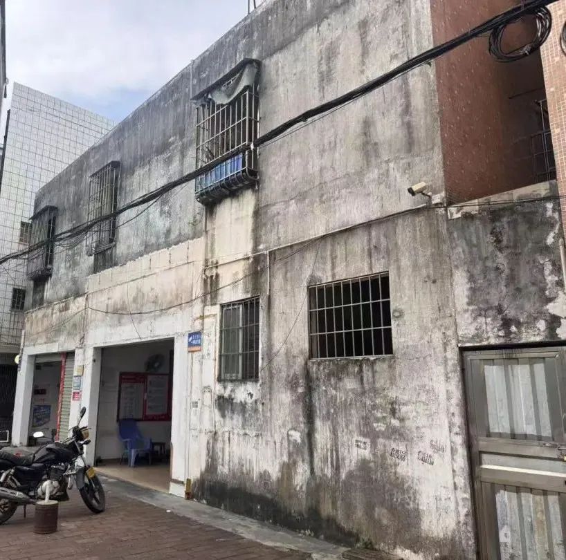 东升北路1号辅助房整治提升前.jpg