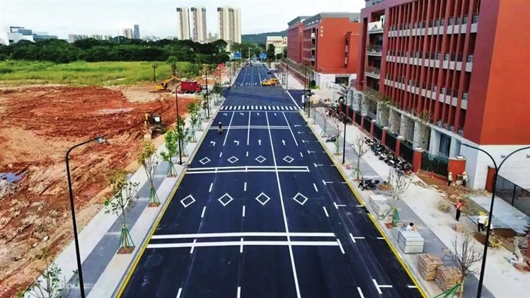 The newly opened Dongsha 1st Road.