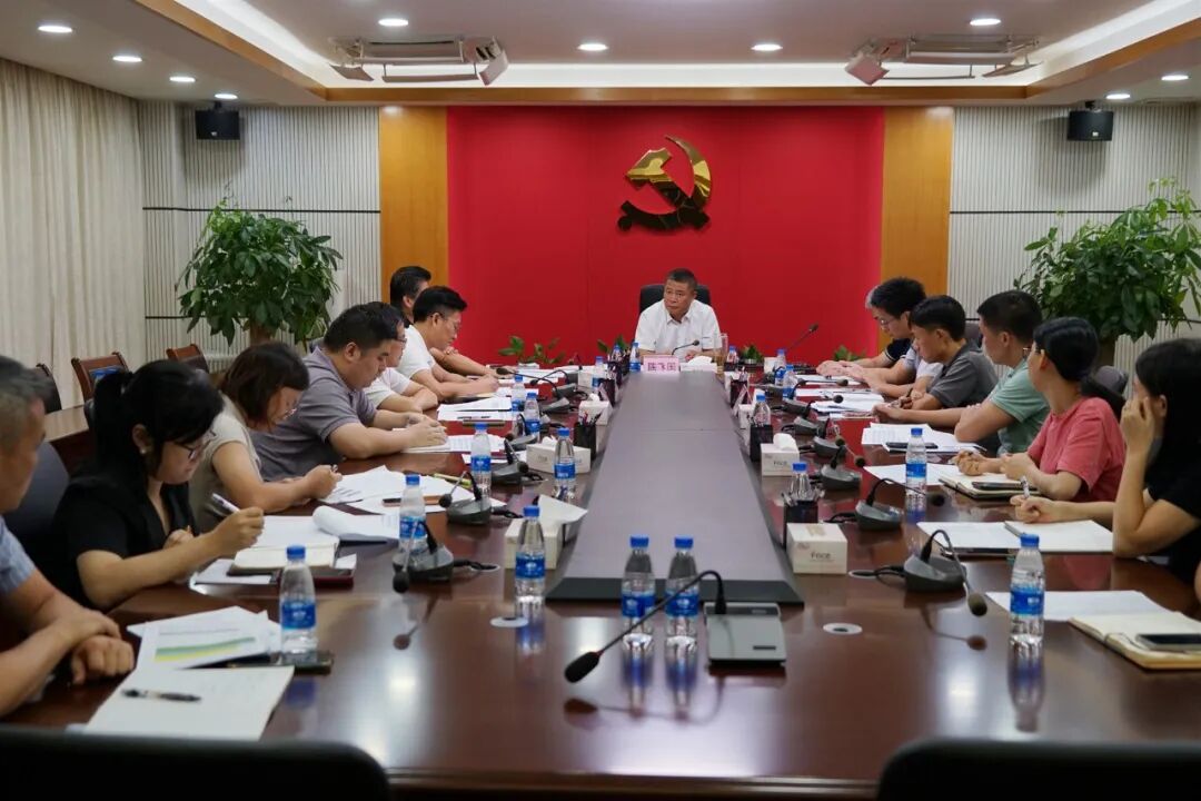 南头镇召开经济分析会 锚定关键指标谋突破 精准服务企业促发展