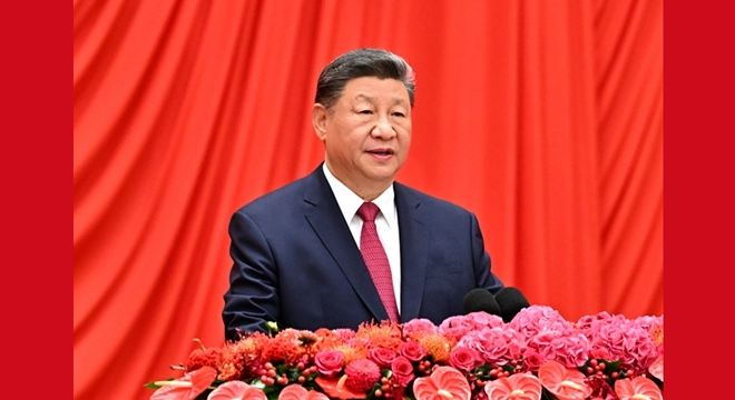 习近平等党和国家领导人出席庆祝中华人民共和国成立76周年招待会