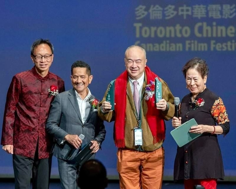 Clifton Ko (second from right) wins the Best Cross-Media Producer Award at the 2025 Toronto Chinese Canadian Film Festival. Clifton Ko (second from right) wins the Best Cross-Media Producer Award at the 2025 Toronto Chinese Canadian Film Festival.