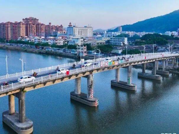 提升城镇品质 绘就民生幸福图景专题报道① | 从“堵心路”到“舒心路”！板芙以道路升级绘就民生幸福图