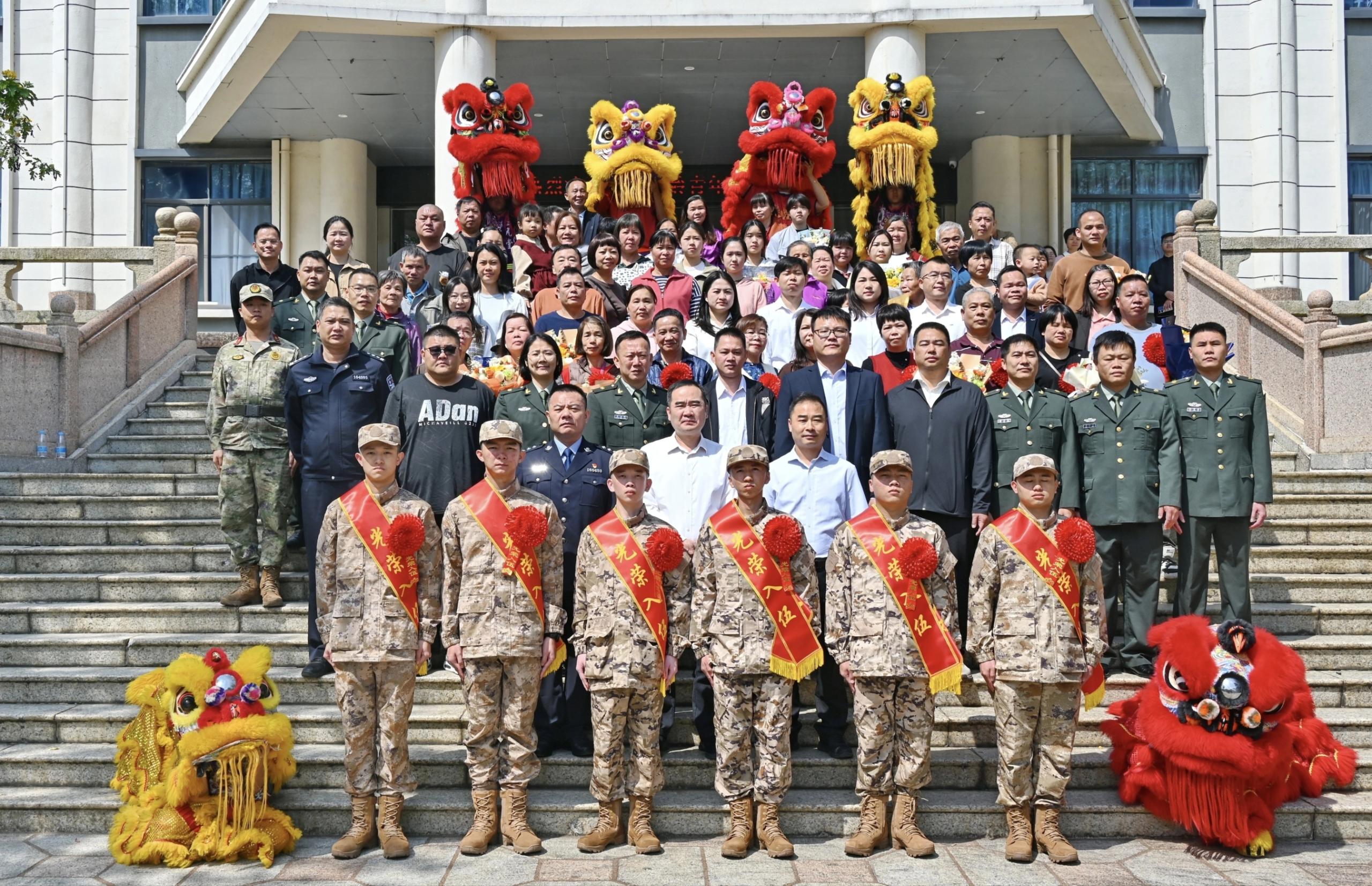 热血铸军魂！神湾青年启程奔赴军营