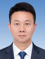 李强