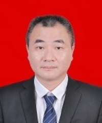 谭浩彪（党委委员、副镇长）