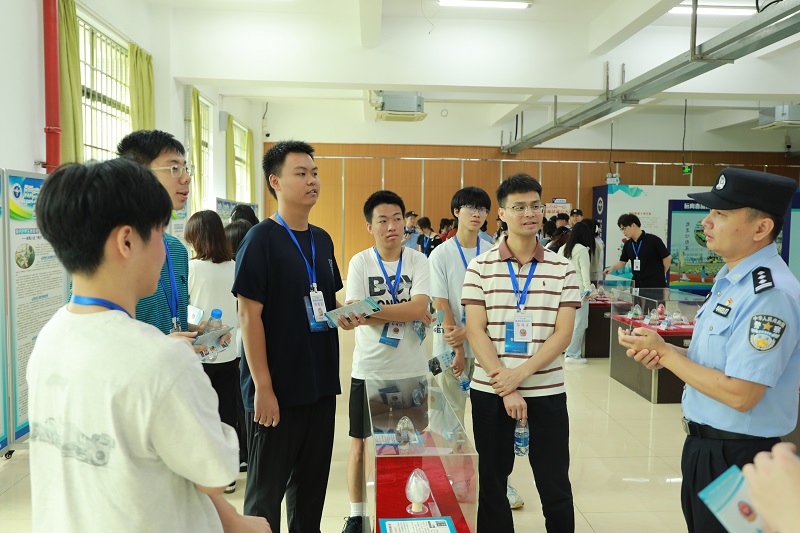 法律职业探秘｜青年学生法律职业公益体验营顺利举行4.JPG