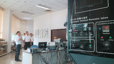 参观实验室3.JPG
