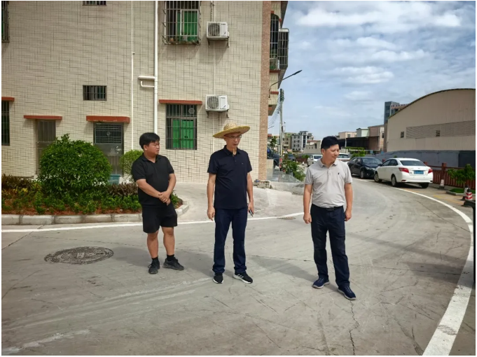 港口镇主要领导一线督导重点项目建设，推动“百千万工程”蓝图变成实景图1.png