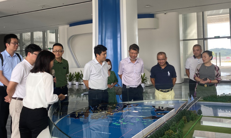  互相学习 谋求发展新思路——林伟强带队到中国电子珠海南方软件园考察_1