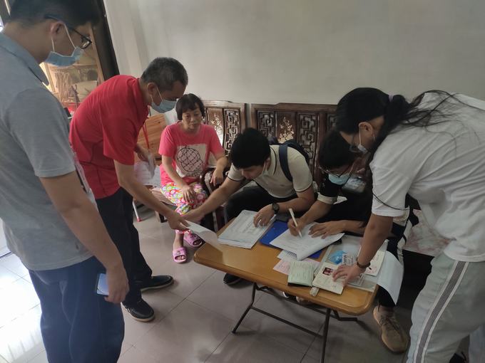 7、民政资金发放对象上户抽查.jpg