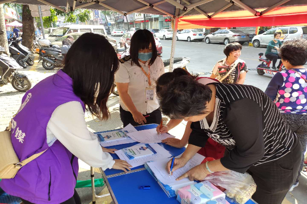 大涌分局开展保健食品科普进乡村宣传活动1.jpg