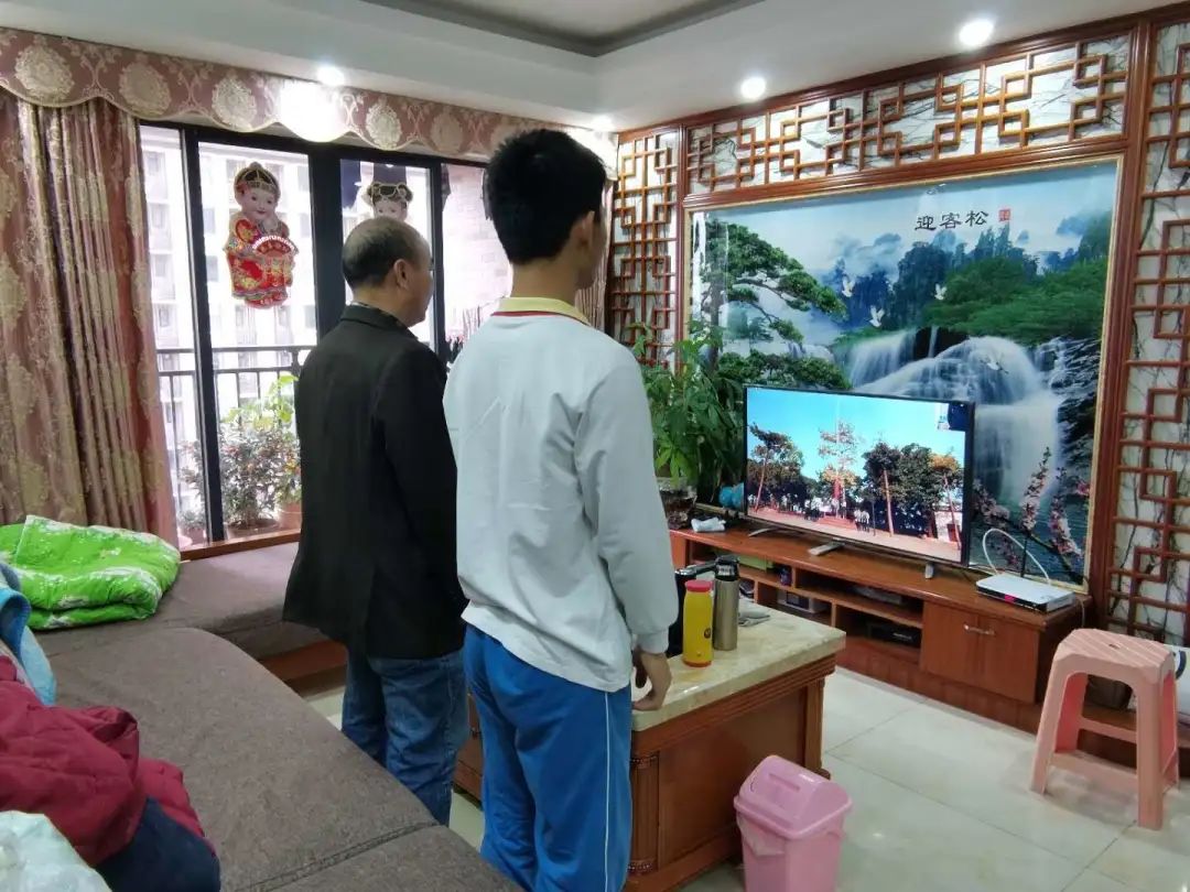 港口中学举行2020年中考线上百日誓师大会002.jpg