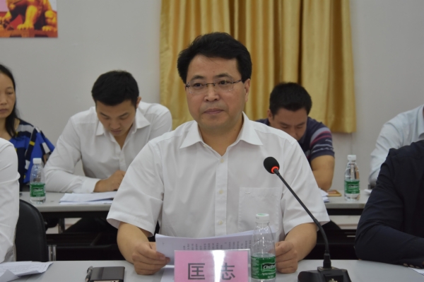 召开重点工作推进会,增加海洲村发展后劲